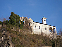 La chiesetta dedicata alla natività della Vergine La chiesetta dedicata alla natività della Vergine